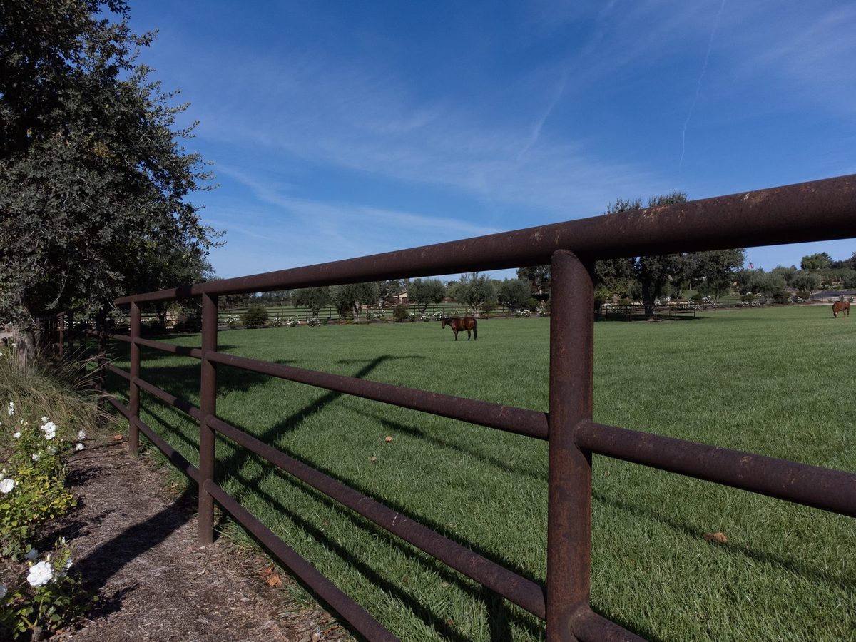 Farm and ranch steel fencing installation